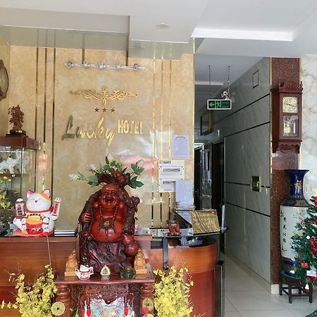 Lucky Hotel 胡志明市 外观 照片