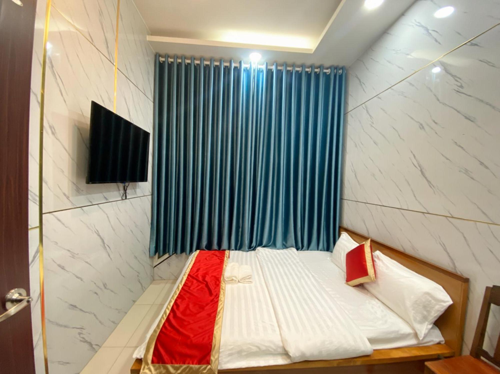 Lucky Hotel 胡志明市 外观 照片