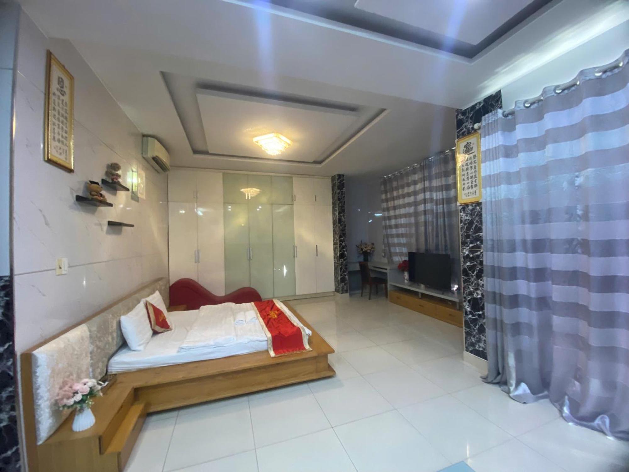 Lucky Hotel 胡志明市 外观 照片